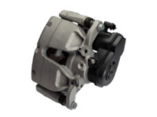 Novo freio de estacionamento elétrico dianteiro amplia espaço interno em carros compactos