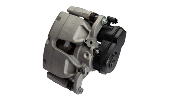 Novo freio de estacionamento elétrico dianteiro amplia espaço interno em carros compactos