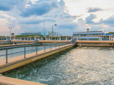 A universalização dos serviços de água e esgoto e seus meandros