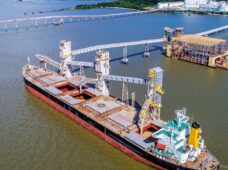 Aumento da movimentação de cargas exige investimentos e modernização