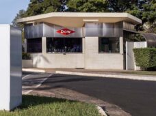 COVID-19: Indústrias se mobilizam para fabricar produtos essenciais