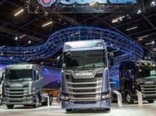 Scania: caminhão dos sonhos é soldado por robôs