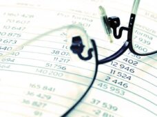 MP autoriza pagamentos antecipados nas licitações e nos contratos e amplia RDC