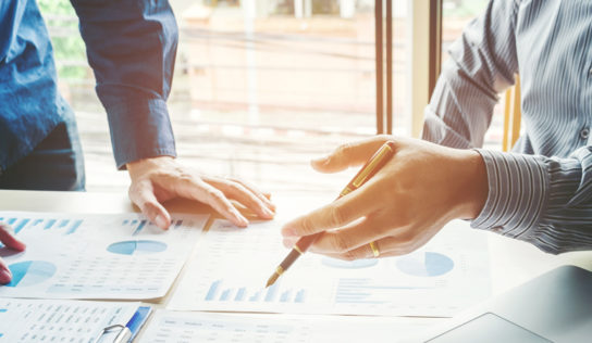 Mercado interno mostra movimento positivo, mas exportações afetam resultados do mês e do semestre