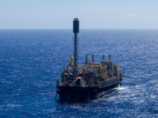 Petrobras anuncia contratação de três FPSO na Bacia de Santos