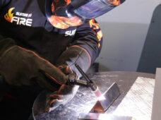 Chegam ao mercado novos equipamentos para soldagem TIG e Corte Plasma Manual