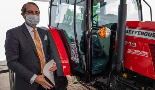 Sistema ID Agro: Entregue primeiro trator com registro