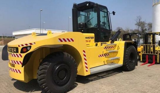 Fabricante de empilhadeira comemora vendas para mineração