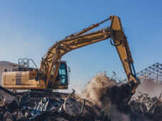 Mercado de reposição de material para escavadoras com lançamento