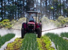 Fabricante nacionaliza linha de tratores, anuncia lançamento e divulga resultados