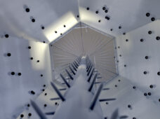 Sistema de purificação para indústrias remove até 98% de partículas, afirma fabricante