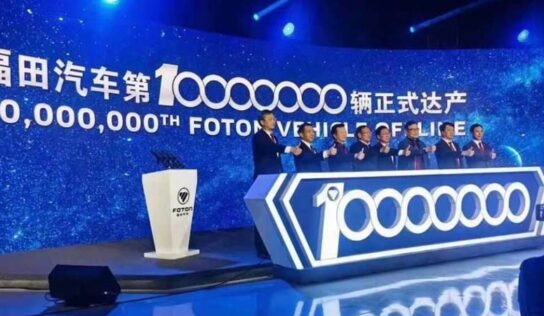 Lançado caminhão do segmento pesado em comemoração a recorde de vendas global