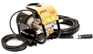 Limpeza industrial requer máquinas específicas para auxiliar na higienização dos ambientes