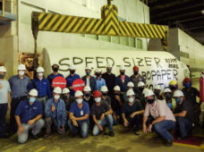 Reforma em máquina de papel concluída com êxito durante pandemia