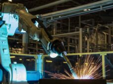 Entrevista: Como proteger robôs industriais?