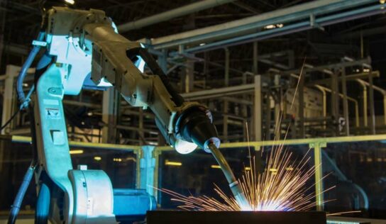 Entrevista: Como proteger robôs industriais?