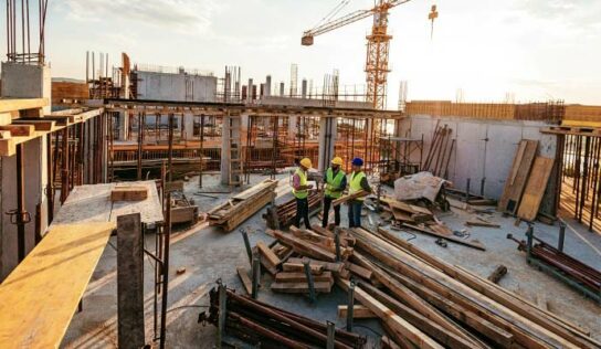 Construção civil aposta em motores elétricos para obras eficientes e sustentáveis