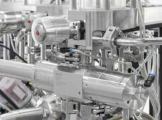 Equipamento calibra volume de bebida a ser envasada, com ganhos para indústria