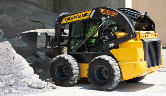 Edição especial de minicarregadeiras comemora 50 anos de presença no mercado