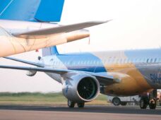 Embraer registra aumento de 12% com entrega de jatos comerciais e executivos