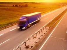 Agronegócio e construção civil puxam recuperação de implementos rodoviários