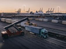 Volvo recebe pedido de recorde de caminhões elétricos na Europa