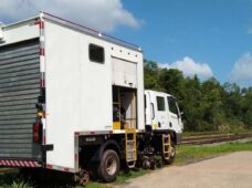 Aparelho de ultrassom executa trabalho preventivo nos trilhos na Vale