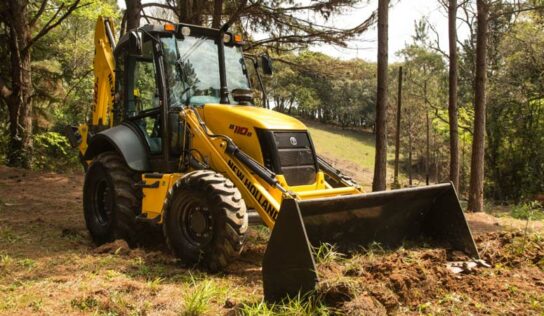 Máquinas de construção obtêm máxima versatilidade de uso no agronegócio