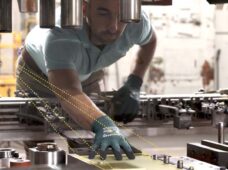 Sistema de monitoramento para prensas detecta falha em tempo real