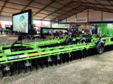 Nova grade niveladora facilita transporte e operação em grandes áreas