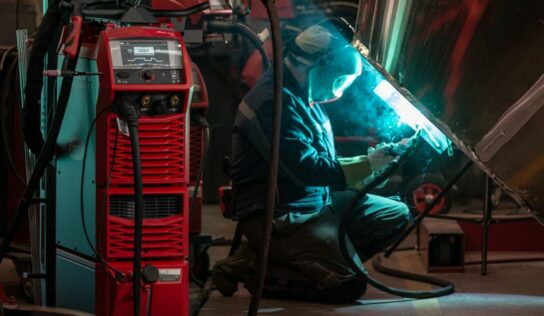 Lançado sistema inteligente de soldagem compatível com Indústria 4.0