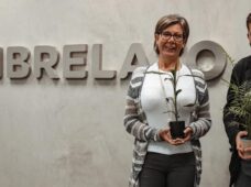 Indústria comemora 53 anos com projeto de atingir mais de 16 mil mudas plantadas