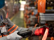 Siderúrgica aumenta capacidade visando mercado automotivo e indústria