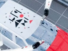 Tecnologia robótica atende à demandas da indústria automotiva