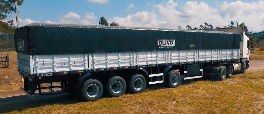 Indústria catarinense entrega primeiro 4º Eixo em Tocantins para transporte de grãos