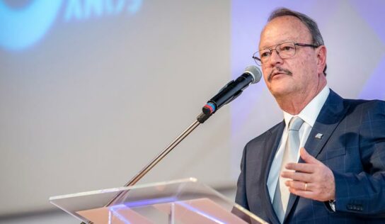 ABIMAQ comemora 85 anos empossando nova diretoria