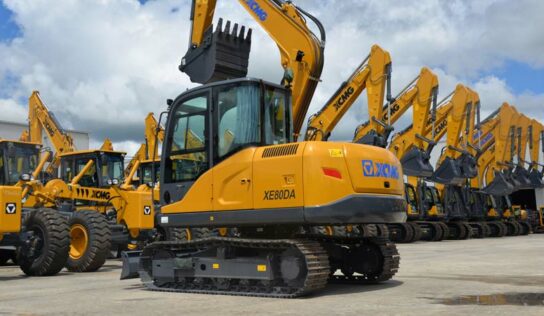 Lançada escavadeira com motor de 60HP para construção de pequena escala