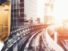 Máquinas ganham versatilidade com o uso de acessórios