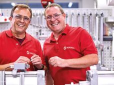 Líder em movimento e controle de fluídos para automação apresenta novas marcas