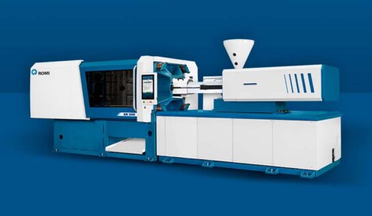 Nova geração de injetoras tem área de molde maior e controle inteligente