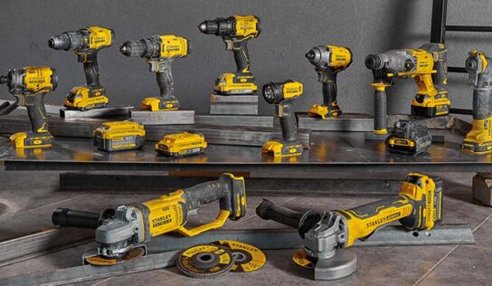 Linha de ferramentas sem fio trabalha com bateria intercambiável