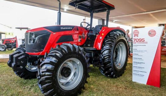 Capô de plástico com conceito sustentável é desenvolvido para nova linha de tratores 