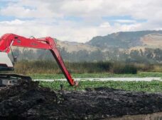 Escavadeiras Link-Belt operam em obras especiais na América Latina