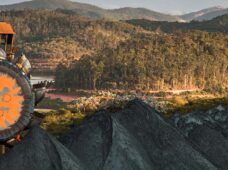 Materiais específicos para aplicações extremas: necessidade da mineração