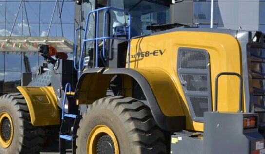 Linha de máquinas e equipamentos 100% elétrica