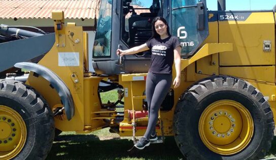 Programa facilita entrada de mulheres no mercado de máquinas pesadas 