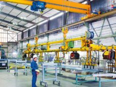 Foi-se o tempo do empurra-empurra, do faz força e do segura aí