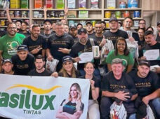 Visita à fábrica da Brasilux