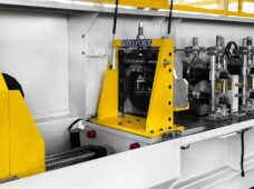 Perfiladeira de perfil estrutural PE400.3 Esquadros: novidade na Feimec