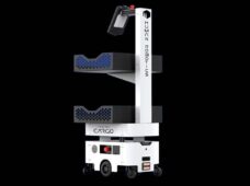 Novo robô autônomo com abordagem humanizada auxilia em transportes